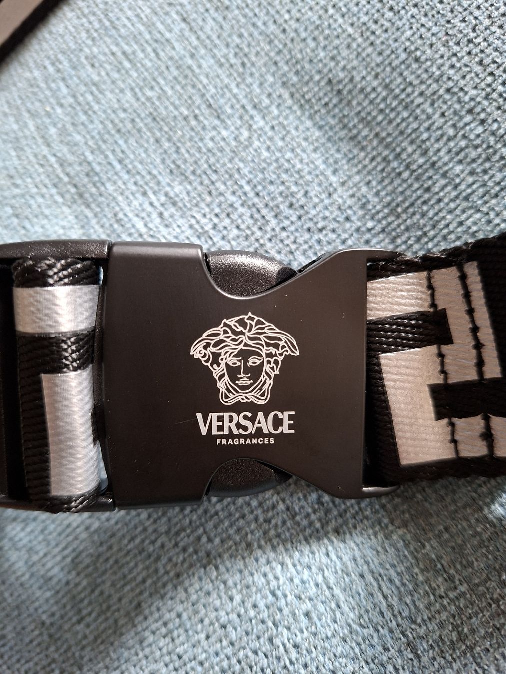Versace Sacs femmes: Sac banane Versace – Neuf avec emballage d'origine à Gumefens par izalala 3