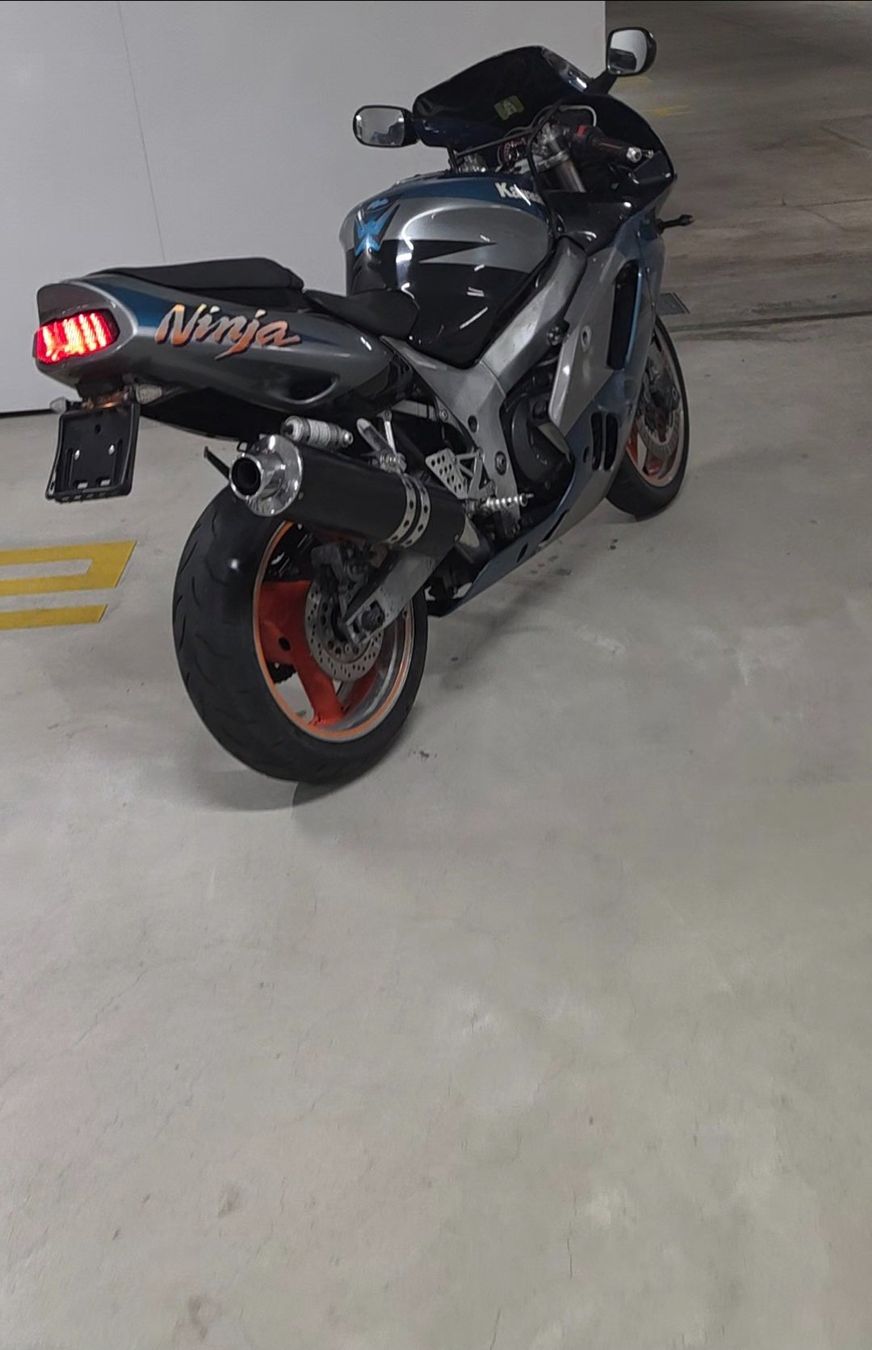 Kawasaki Route: Kawasaki ZX-9R – D'occasion à Zürich par Valj25 5