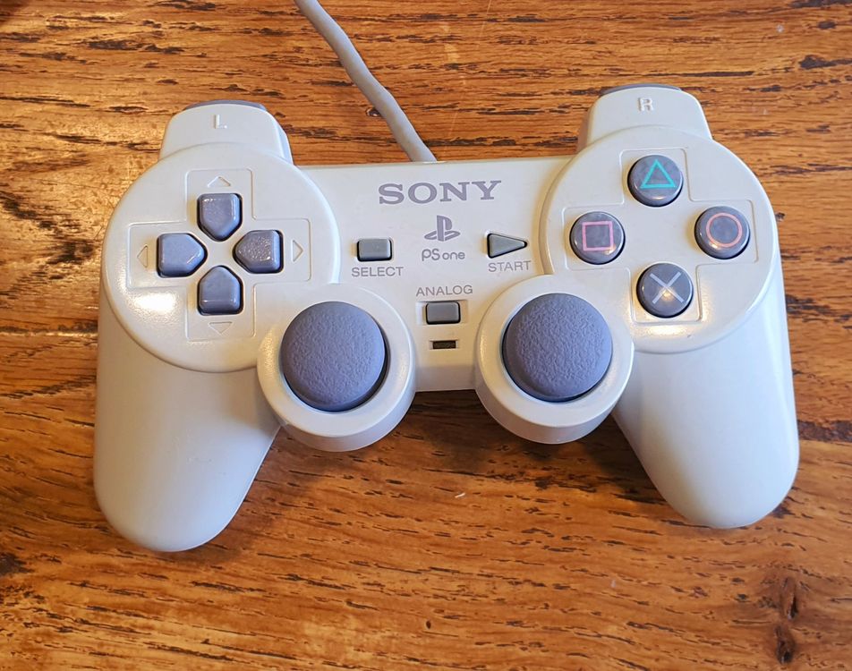 Sony PlayStation 1 – Lot 3 Jeux PS1 : Tomb Raider 3, V Rally, Medal Of Honor – PAL