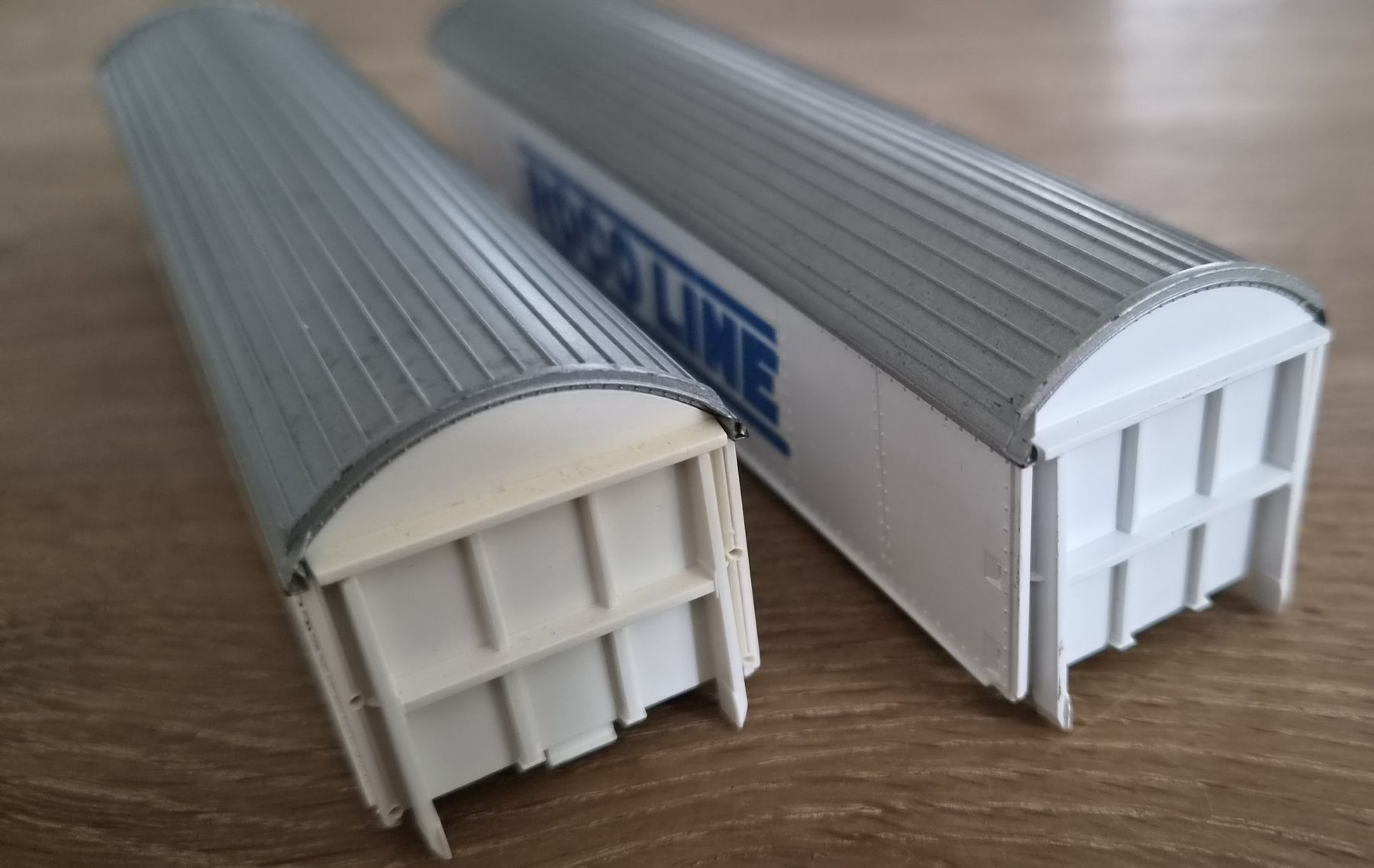 Roco Modelleisenbahnen: 2x Roco Hbis Oberbau – Gebraucht aus Huttwil von Tgv03 2
