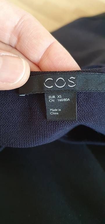 Giacche: COS Cardigan zu verkaufen – Usato da Zürich venduto da zuHause75 2