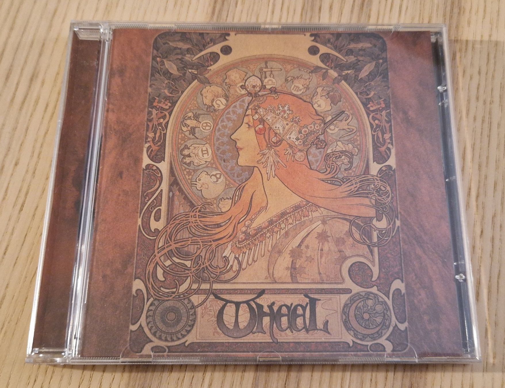 CD: Wheel – Wheel (CD) – Usato da Luzern venduto da Belethors_GenGoods