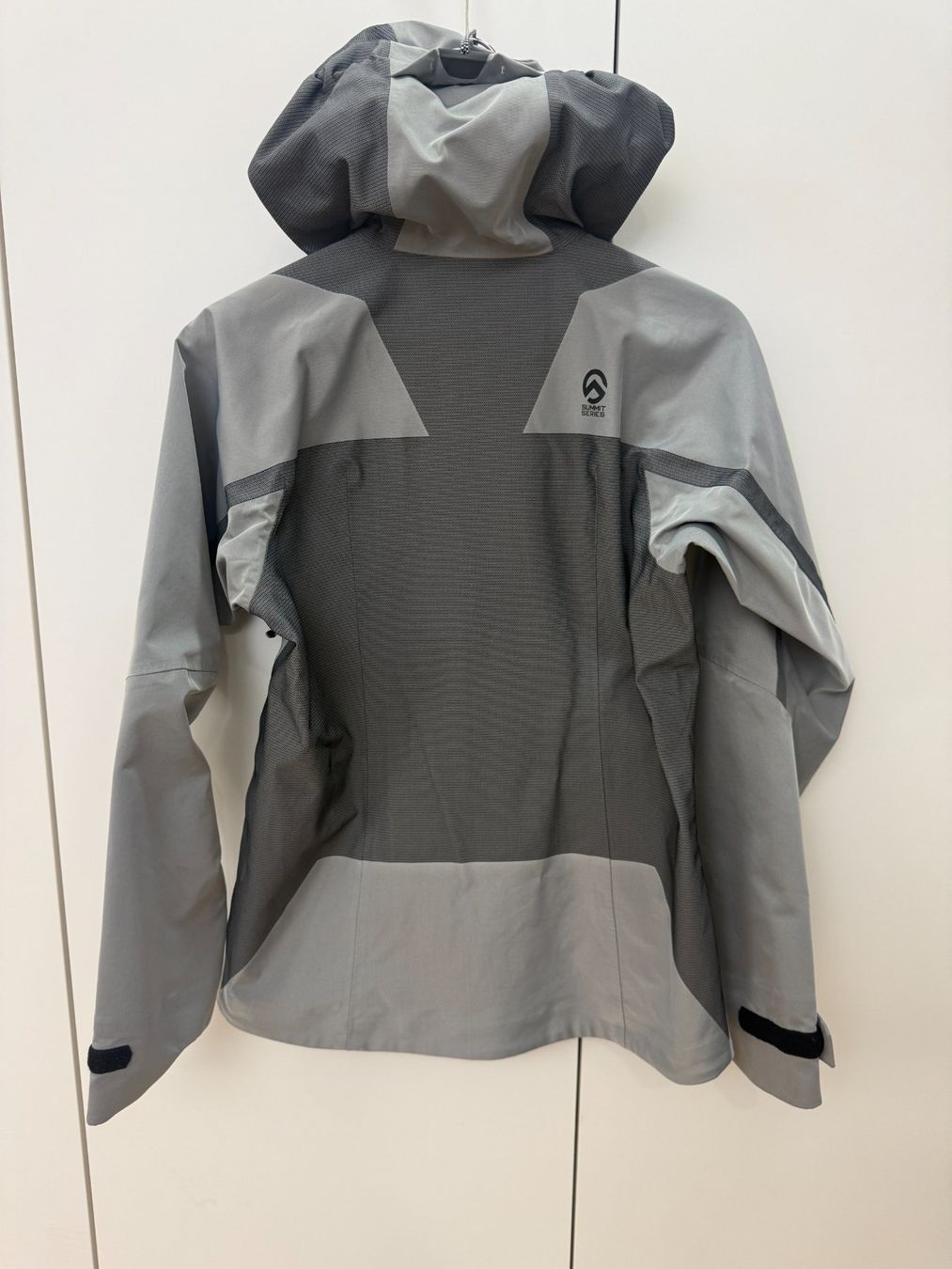 Giacche: North Face Summit Series Jacke – Nuovo (secondo la descrizione) da Meilen venduto da manukau 1