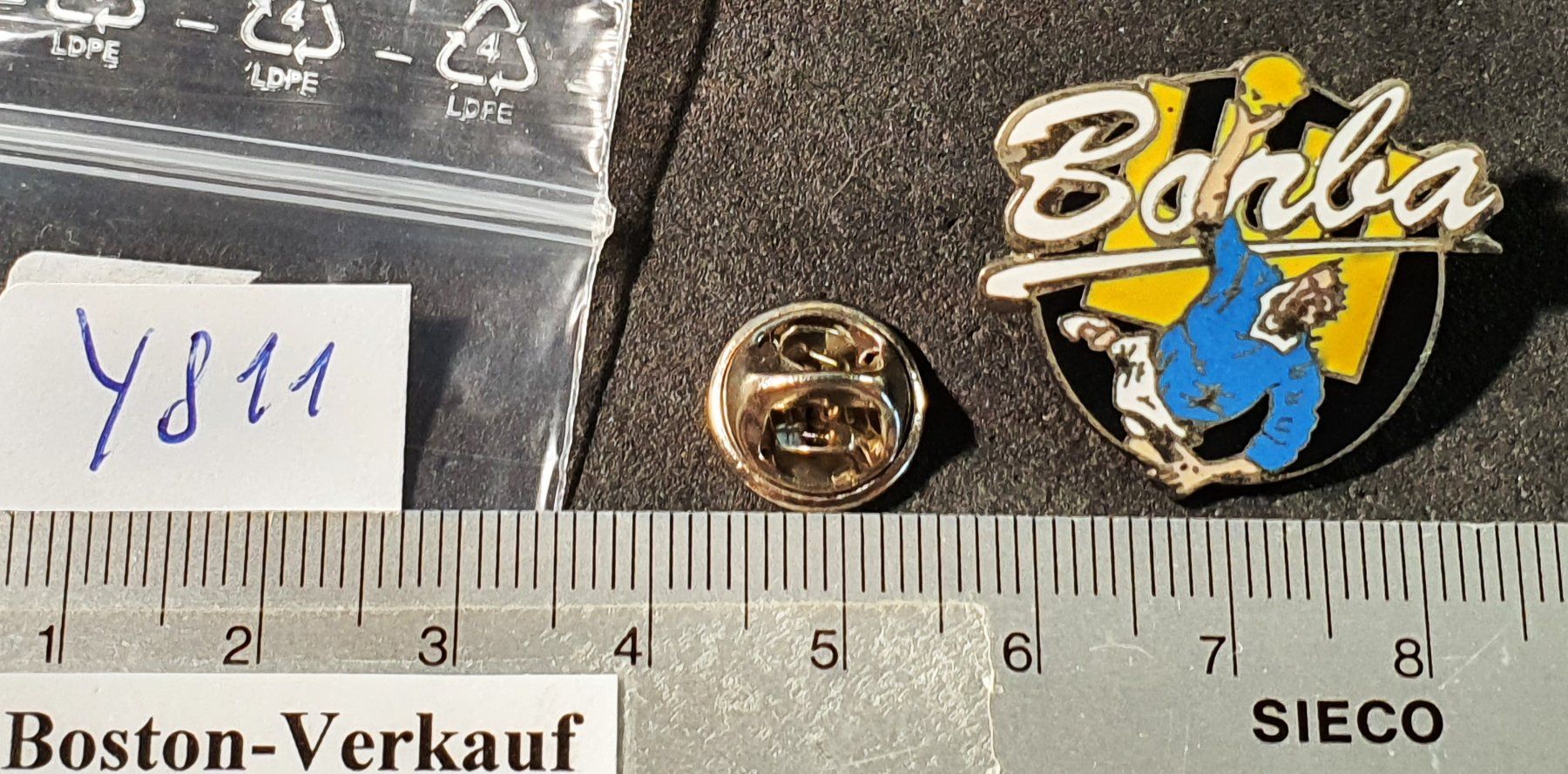Placchette & Badge: Y811 - Pin Handball Barba? – Usato da Reinach BL venduto da Boston-Verkauf 1