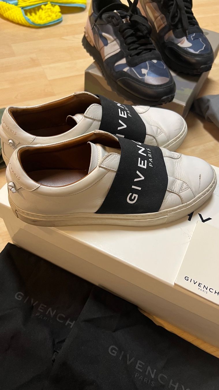 Givenchy Chaussures hommes: Givenchy Sneakers – D'occasion à Zürich par nan_8dv6 1