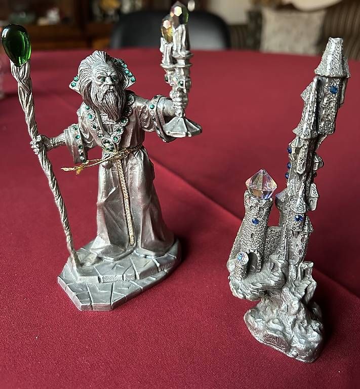 Statuette: Figuren Zauberer und Schloss – Usato da Basel venduto da rit_l8k7 1