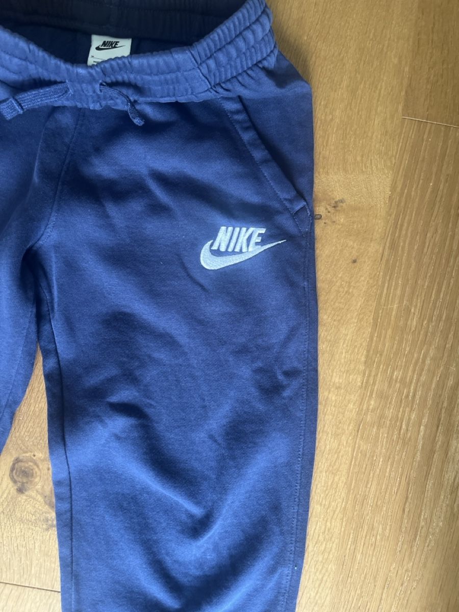 Nike Pantaloni: Jogging Nike  – Usato da Savigny venduto da Rafael_Frach 2