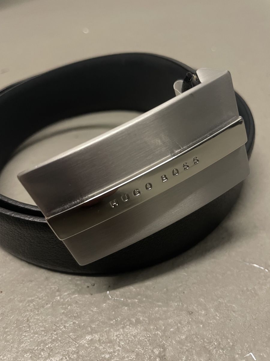 Hugo Boss Cinture: Hugo Boss Gürtel Herren - Grösse 85 – Nuovo (secondo la descrizione) da Chur venduto da car_szj5