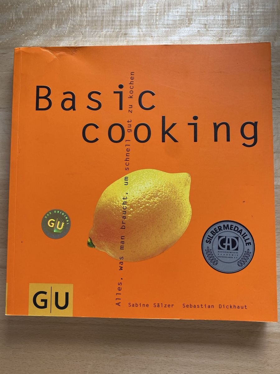 Livres: Basic cooking - Sabine Sälzer/Sebastian Dickhaut – D'occasion à Schwarzenburg par Michellu