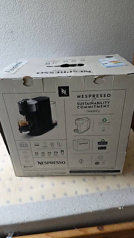Machines à café & Machines à expresso: Kaffeemaschine Nespresso Vertuo Next – D'occasion à Frauenfeld par Pea_fj7 1