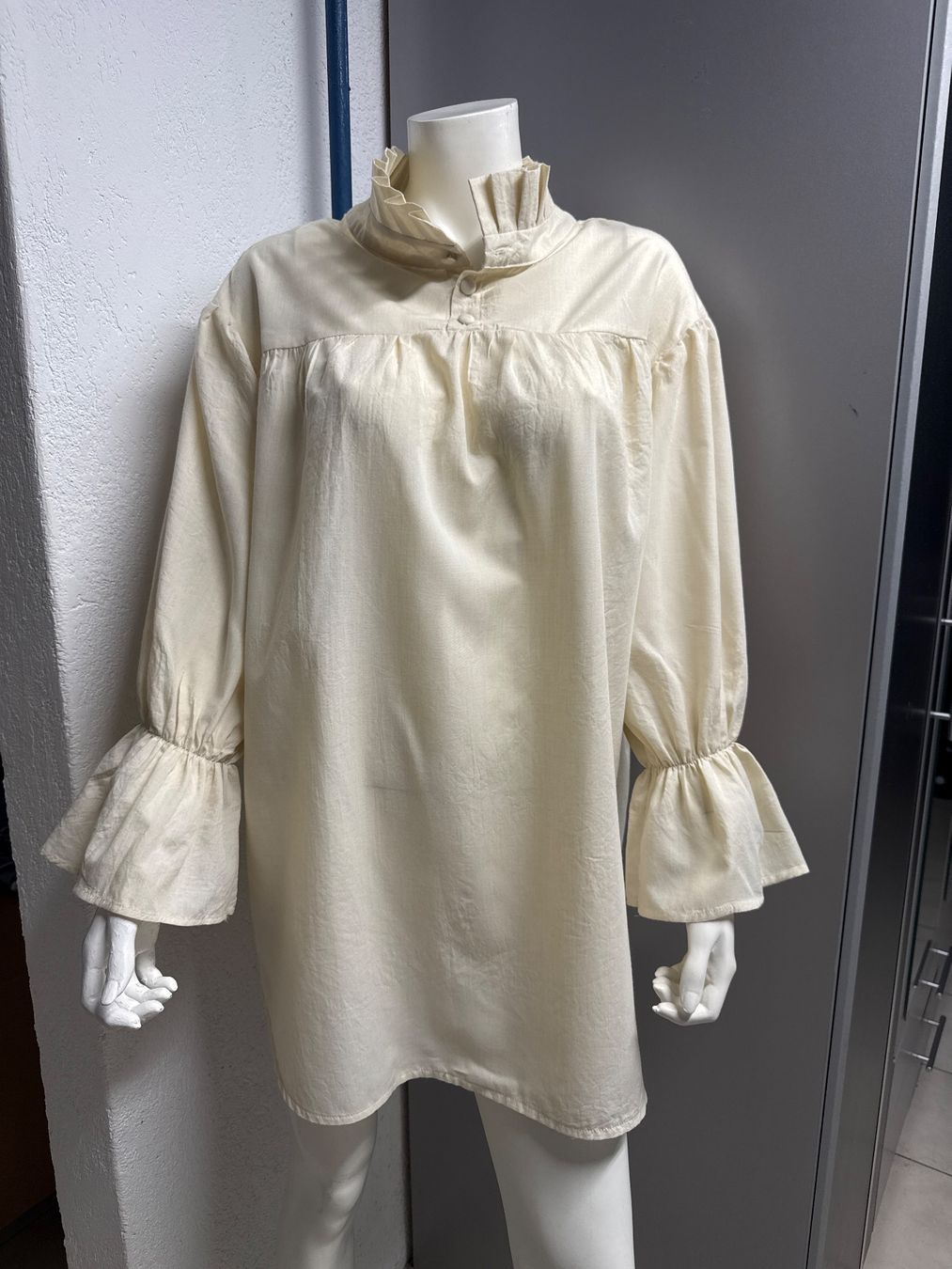 Camicette: BLUSE GR S – Usato da Birr venduto da WalkyriaM