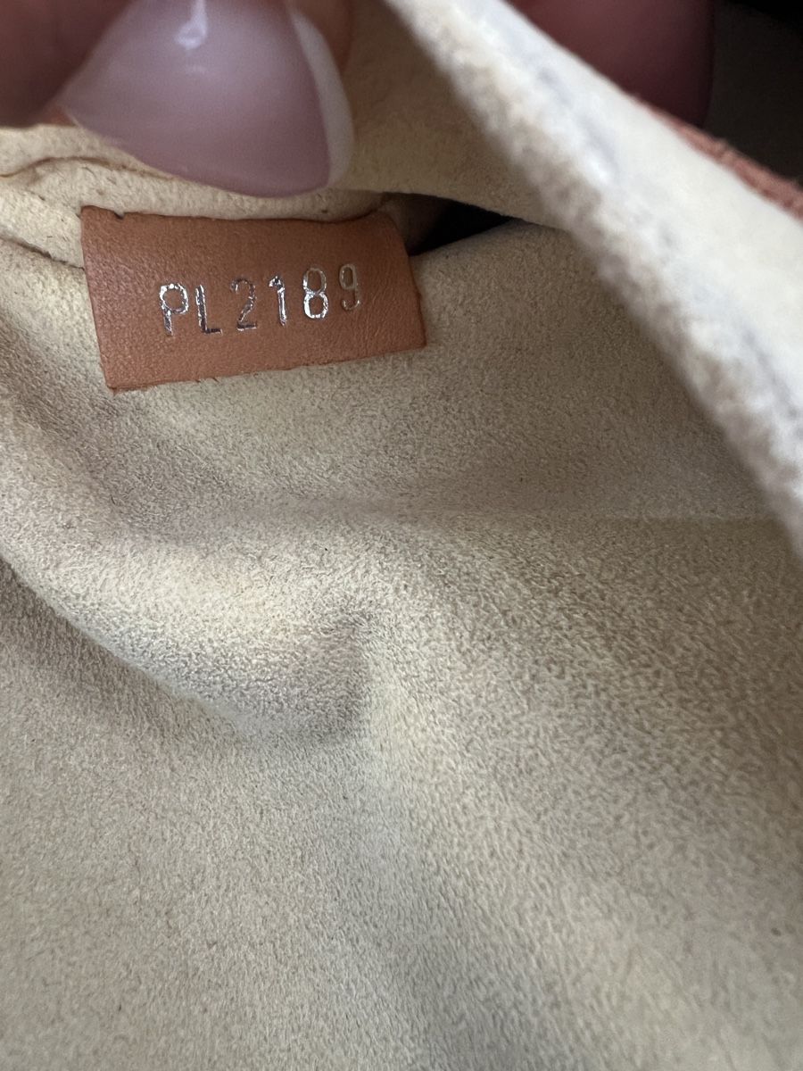 Louis Vuitton Altro in  Abbigliamento & Accessori: Louis Vuitton – Usato da Vezia venduto da van_y82v 5