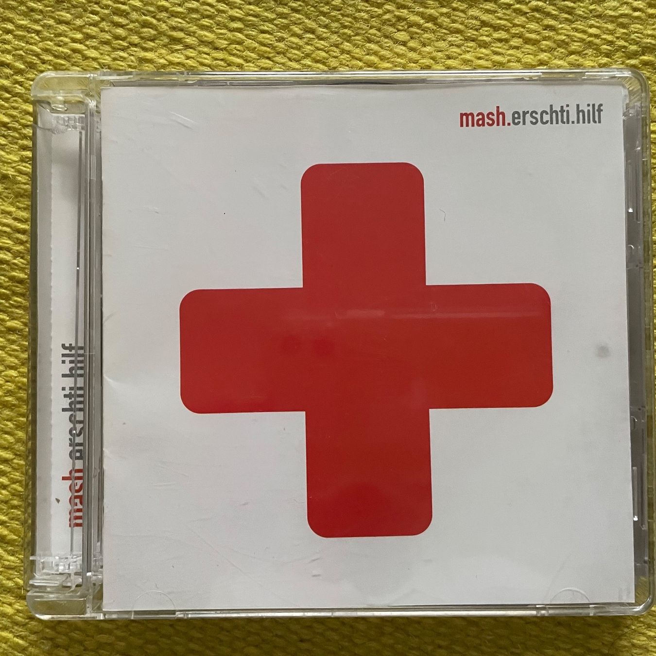 CD: MASH-ERSCHTI.HILF – Usato da Rorschacherberg venduto da CD-Roli