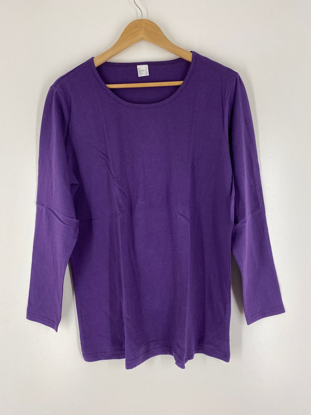 T-shirt: Basic Langarmshirt, violett, Grösse 44, "Neuwertig" – Nuovo (secondo la descrizione) da Mülligen venduto da Chleeblatt1941