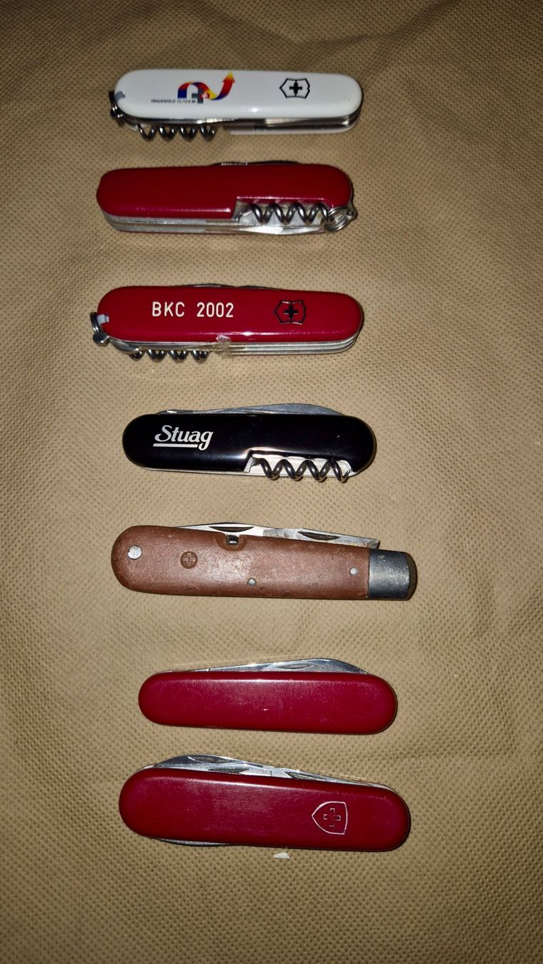 Coltelli tascabile: 7x Schweizer Taschenmesser – Usato da Belp venduto da Preissturzflieger 2
