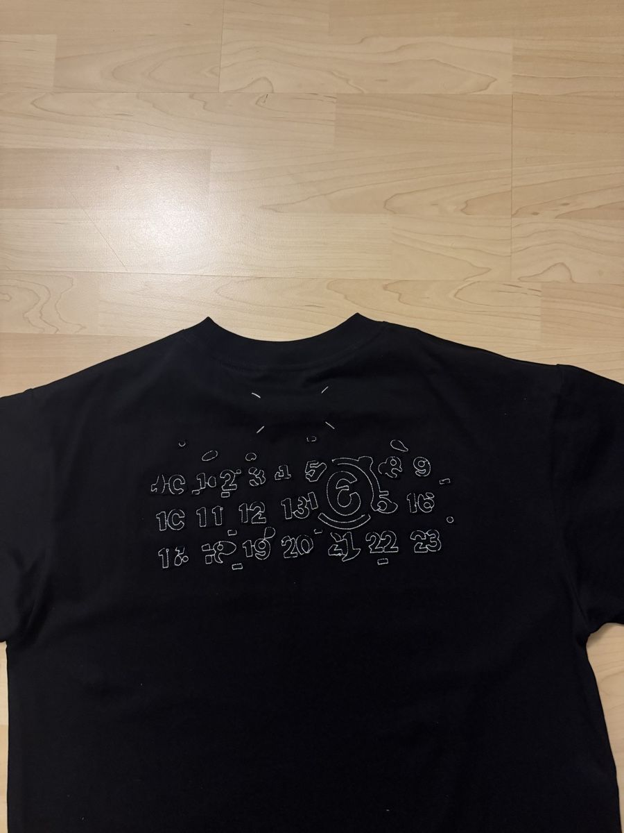 Maison Margiela T-shirt: Maison Margiela Shirt – Nuovo (secondo la descrizione) da Gossau SG venduto da reshhh 1