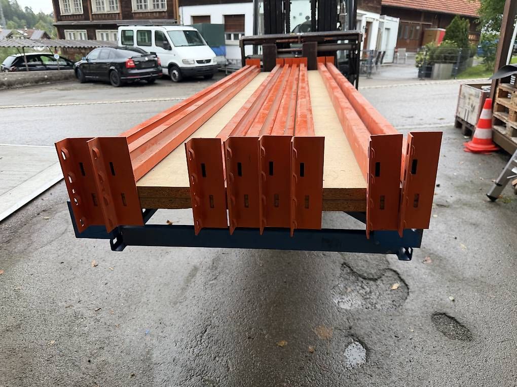 Scaffali: Palettenregal inkl Spanplatte 560x80xH250cm – Usato da Necker venduto da liq24 4