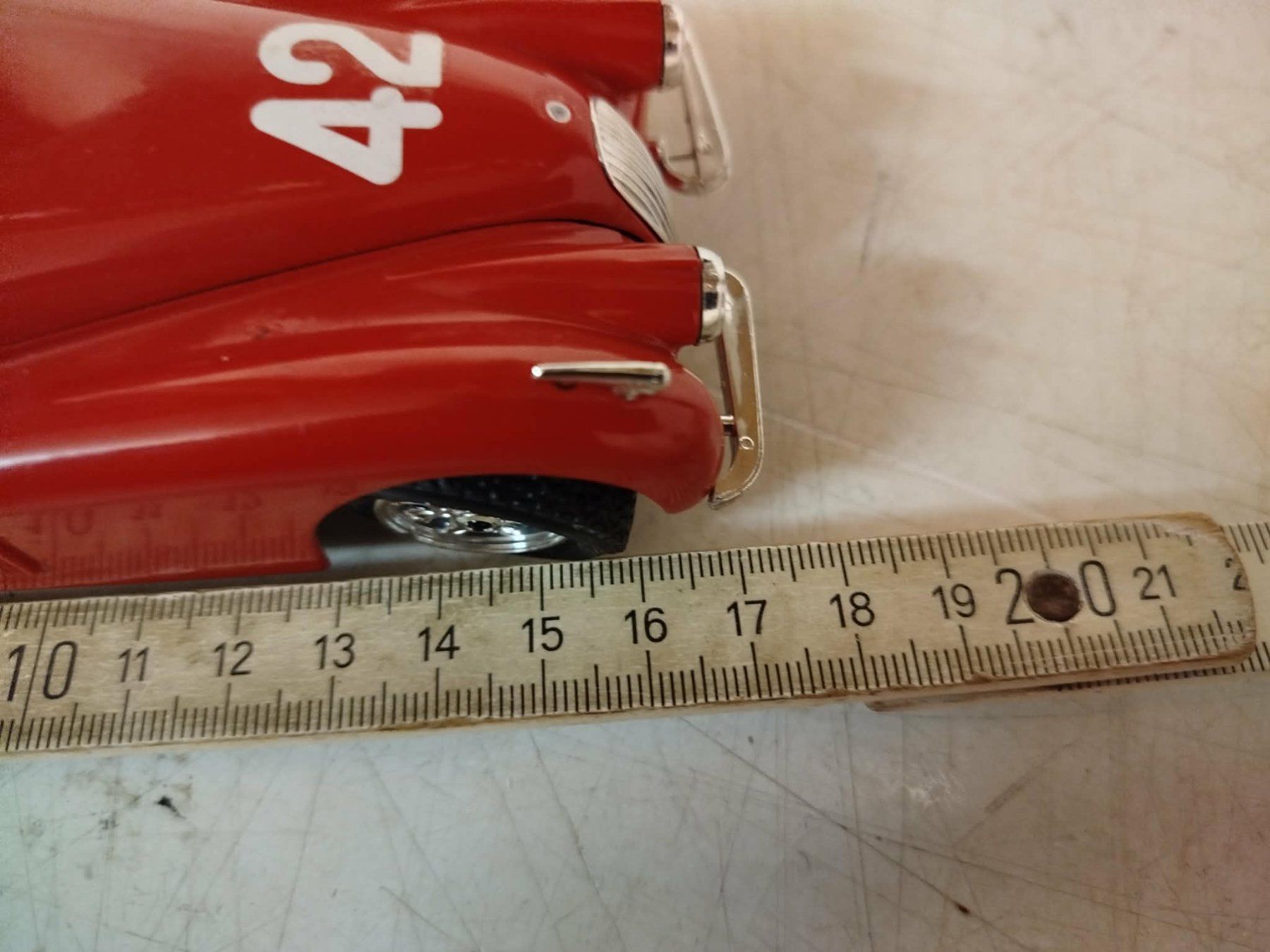 Jaguar Voitures modèles: Jaguar XK120 Burago – D'occasion à La Chaux-de-Fonds par Emmaus2300CDF 6