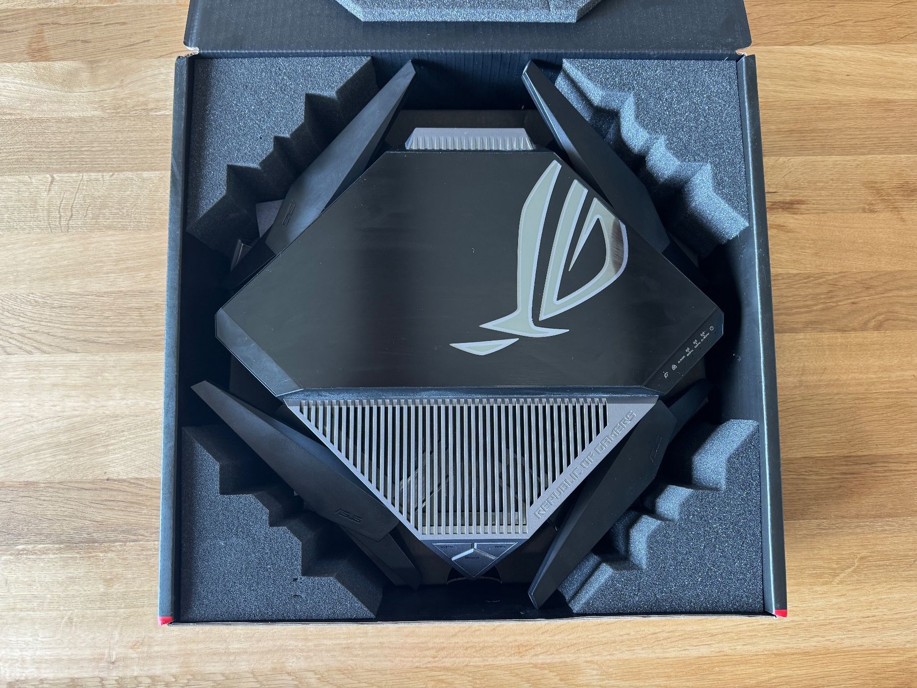 Asus Modems & Router: Asus ROG Rapture GT-AXE11000 – Gebraucht aus Merlischachen von 2tbd 2