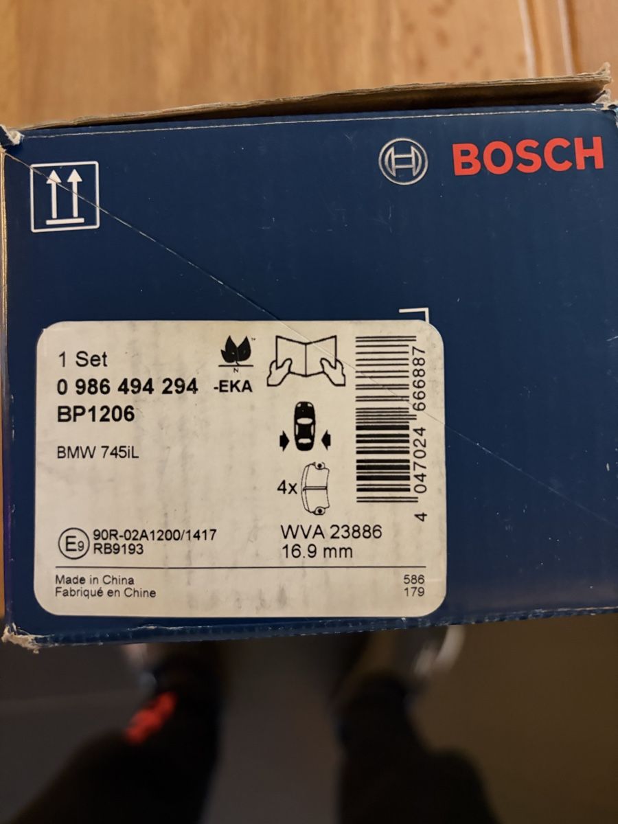 BMW Tutti pezzi di ricambio auto: Bosh Bremsbeläge BMW 740/745 – Nuovo e nell'imballaggio originale da Laupen venduto da TecProPalmer1092 1