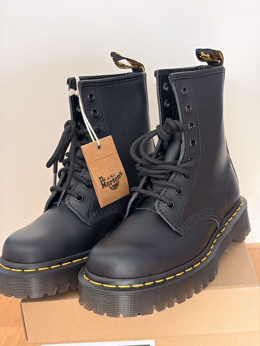 Dr. Martens Herrenschuhe: Dr. Martens 1460 Bex, réf. 25345001 – Neu und originalverpackt aus Nidau von m0de_98