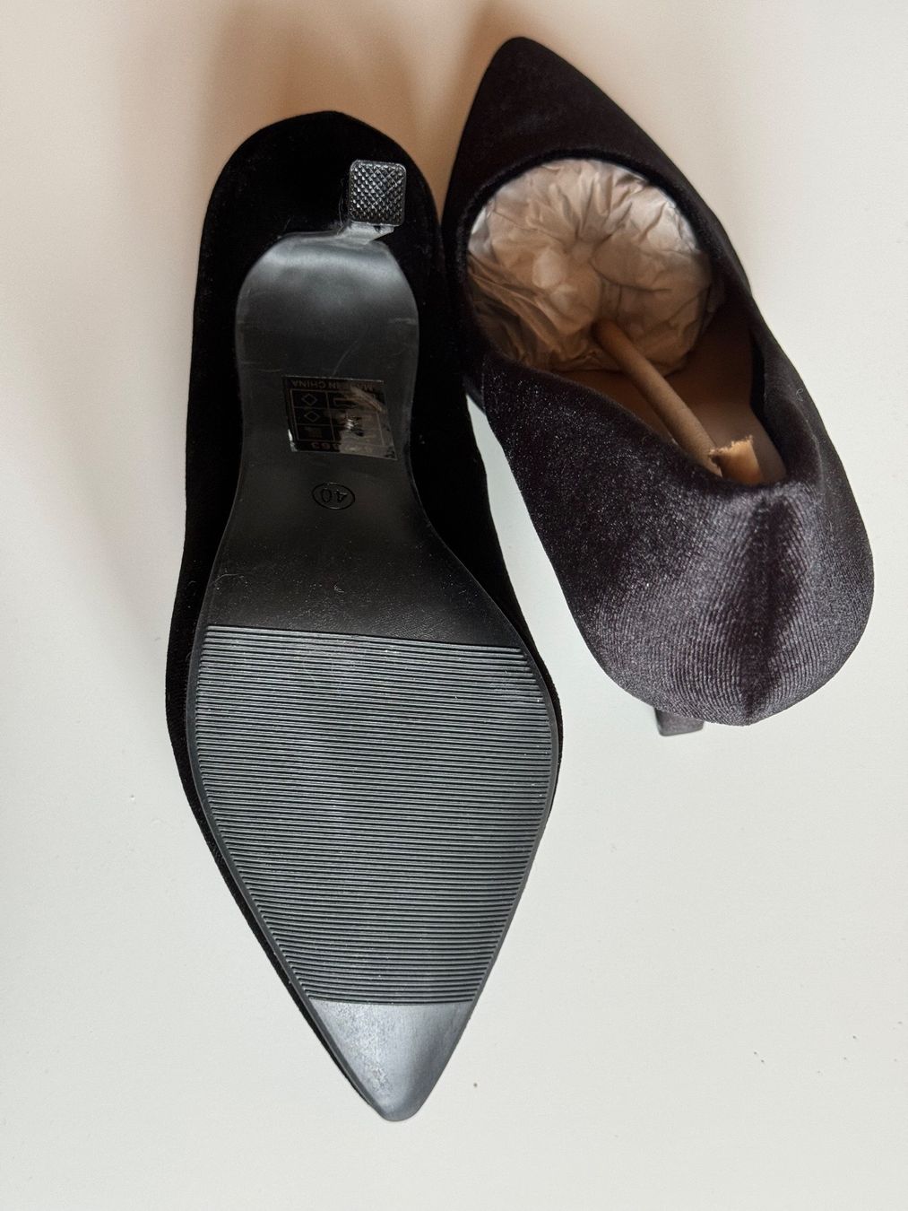Scarpe da donna: Neue Pumps schwarz – Nuovo (secondo la descrizione) da Grosswangen venduto da shoes.bags.and.co 4