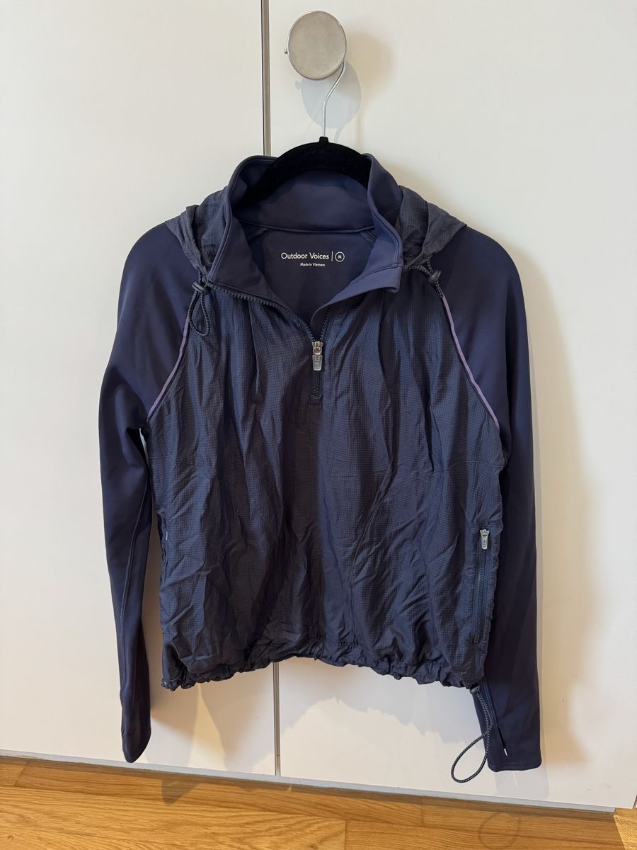 Giacche: Outdoor Voices Jacket - Navy (Size M) – Nuovo (secondo la descrizione) da Küsnacht ZH venduto da lia_lf7y