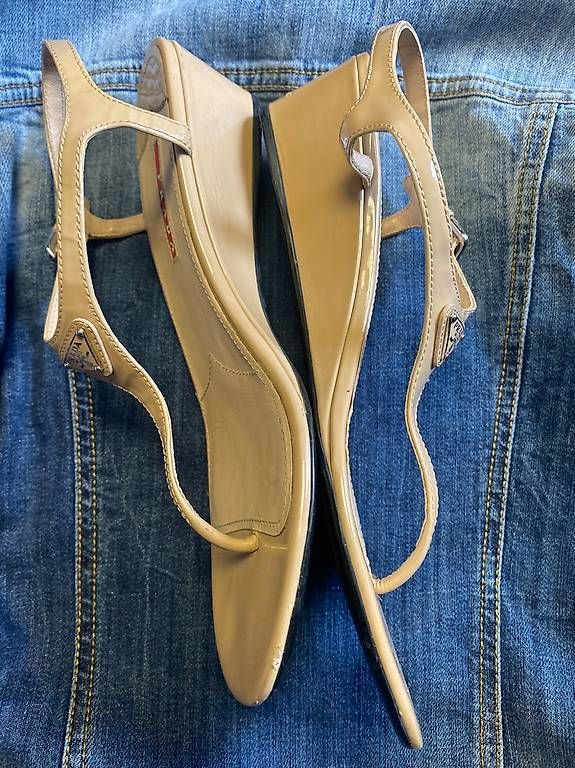 Scarpe da donna: PRADA Sandalen – Usato da St. Gallen venduto da Konstanza 1