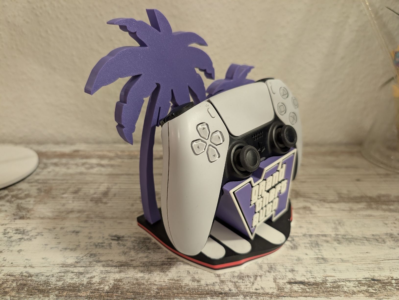 Wandhalterungen: PS 5 Controller Halter - GTA VI Style - 3D Druck – Neu (gemäss Beschreibung) aus Zürich von Ray81 1