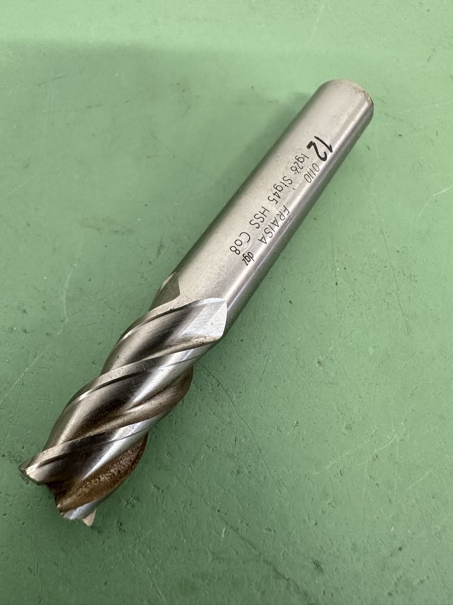 Tutti gli attrezzi: HSS Schaftfräser, End Mill, 12mm. – Usato da Aarberg venduto da SNMachines