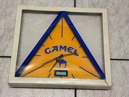 Vintage Camel Wanduhr
