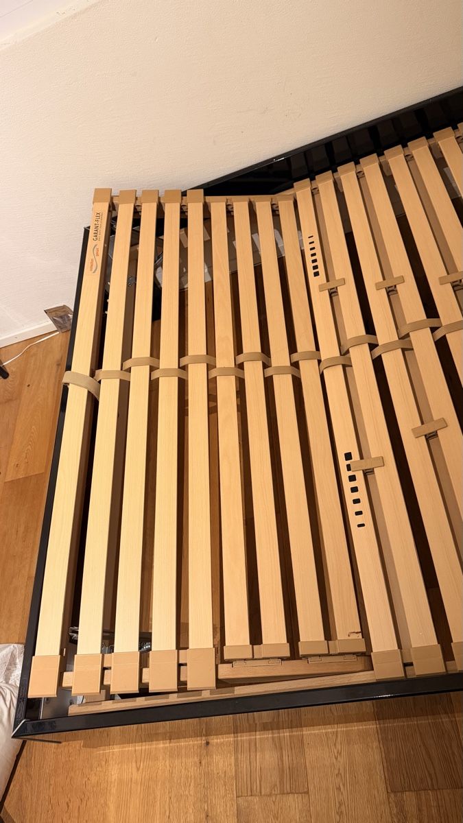 Letti: Bett inkl Lattenrost – Usato da Weesen venduto da joehlk95 1