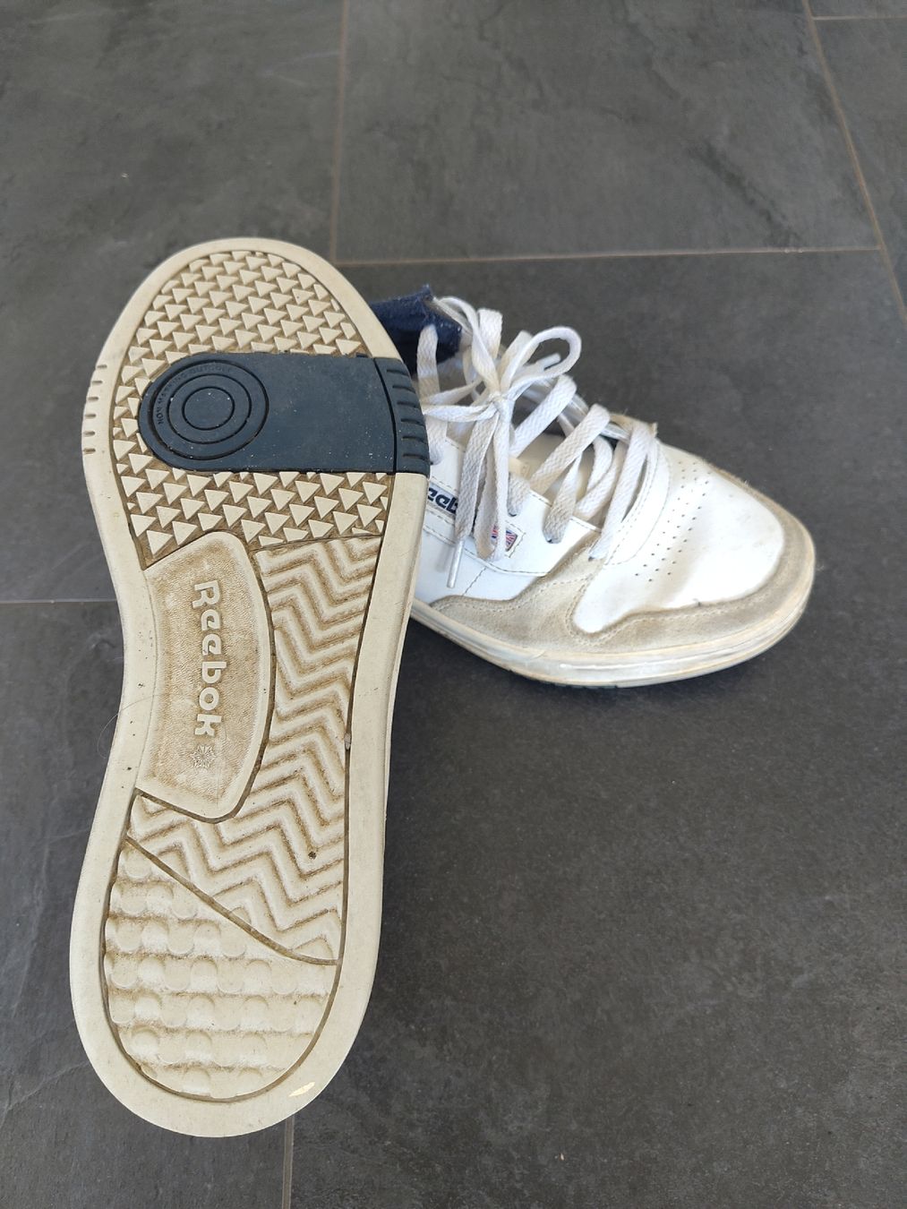 Reebok Chaussures hommes: Chaussure Reebok (41) – D'occasion à Delley par sadiiiiiii 2