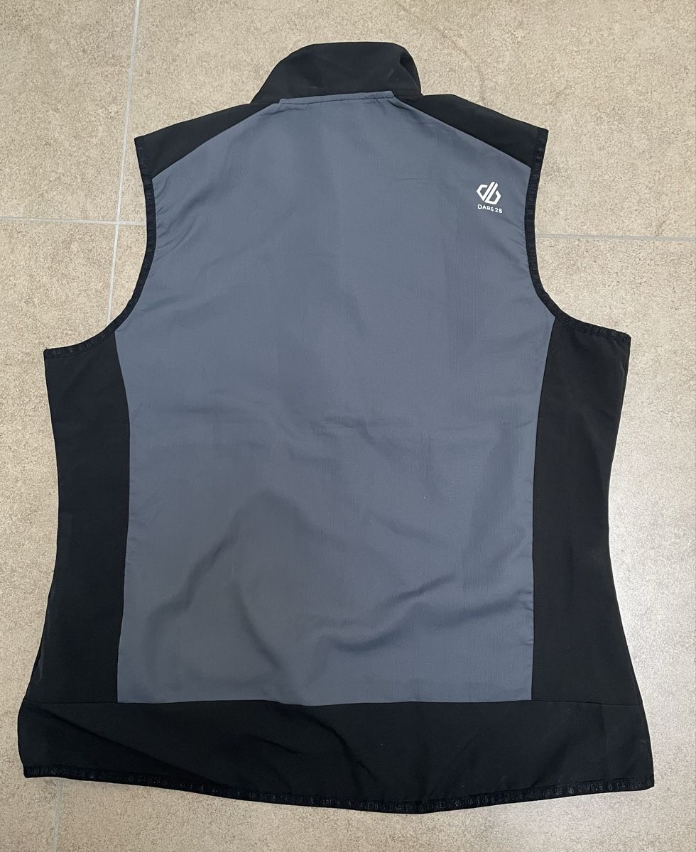 Gilet & Giacche: Dare2B Softshell Weste, Gilet, Gr. 42 (EU) – Nuovo (secondo la descrizione) da Bronschhofen venduto da Sommernacht03 1
