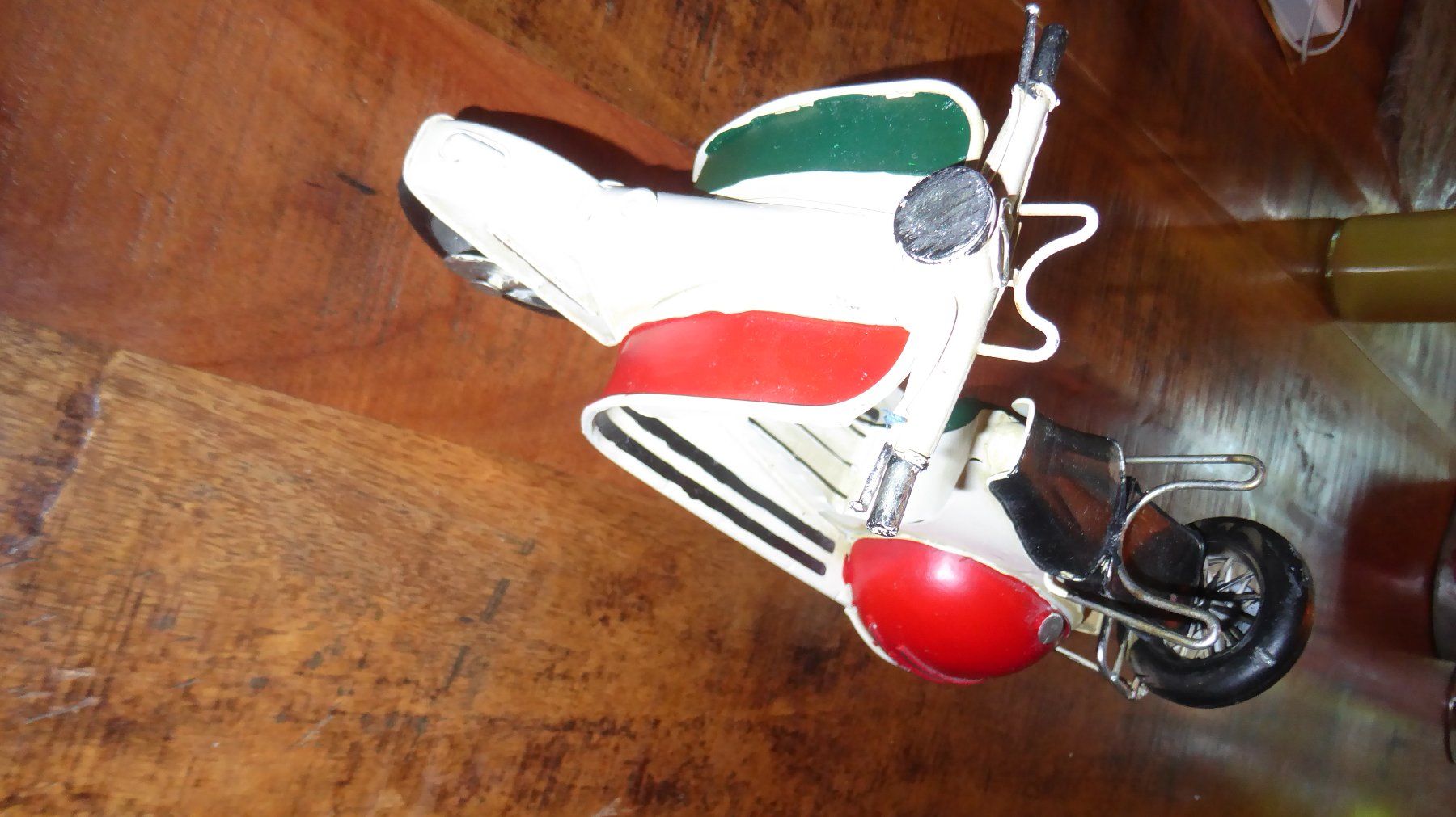 Vespa Kits de montage: Modell Vespa ITALIA – D'occasion à Sargans par Benziner 3
