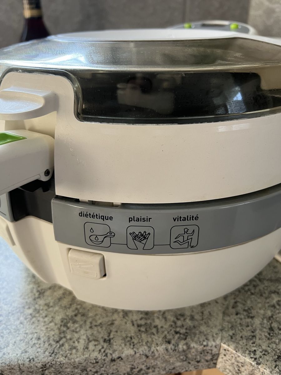 Elettrodomestici da cucina: Friteuse SEB actifry – Usato da Sonceboz-Sombeval venduto da Dino695 1