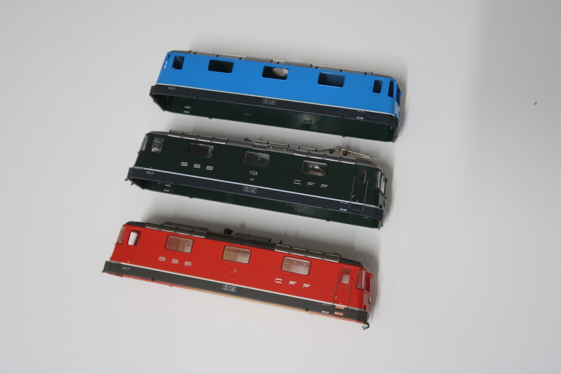 Roco Modellini di ferrovie: Roco SBB Re 4/4 II – Difettoso da Gravesano venduto da brontosauro 5