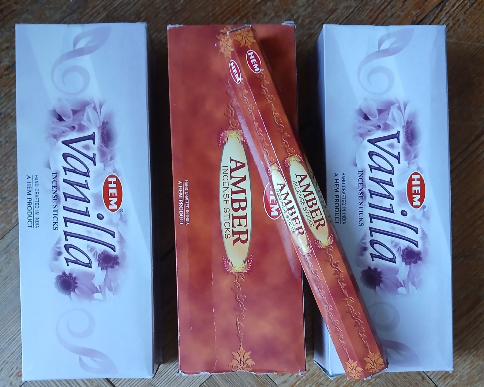 Spray per ambienti: encens Indien,  vanilla et ambre . – Nuovo e nell'imballaggio originale da Lausanne venduto da Soulbrother