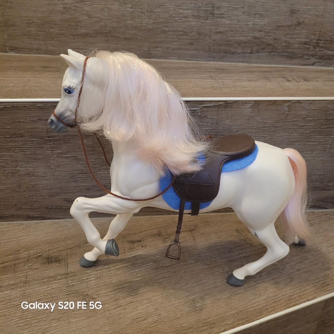 Giocattoli: Barbie Pferd weiss mit Rosa Behang – Usato da Niederbuchsiten venduto da klengyel 1