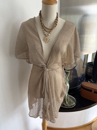 Sommerliches Chiffon Strandkleid, goldig, Grösse 36/S
