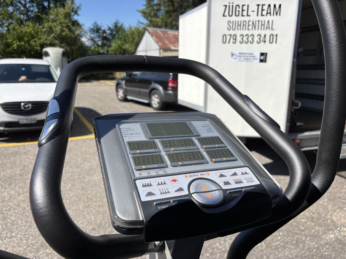 CardioStrong Vélos d'appartement: Cross Trainer – D'occasion à Schöftland par Thina011 3