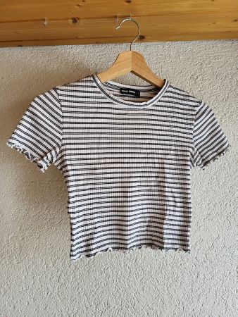 Neues gestreiftes Crop Top, Grösse S, super Zustand!