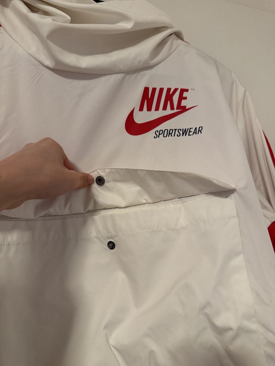 Nike Giacche: Nike Windbreaker – Nuovo (secondo la descrizione) da Villigen venduto da Liviaange 2