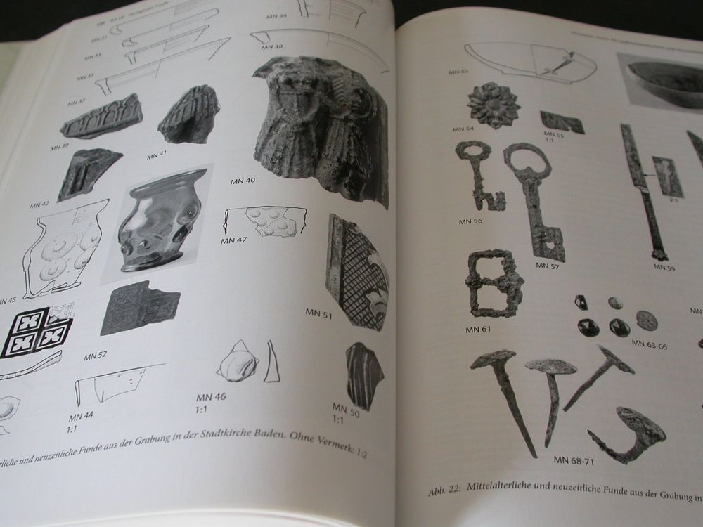Ausgrabungen in Stadtkirche und Dreikönigskapelle Baden Kaufen auf