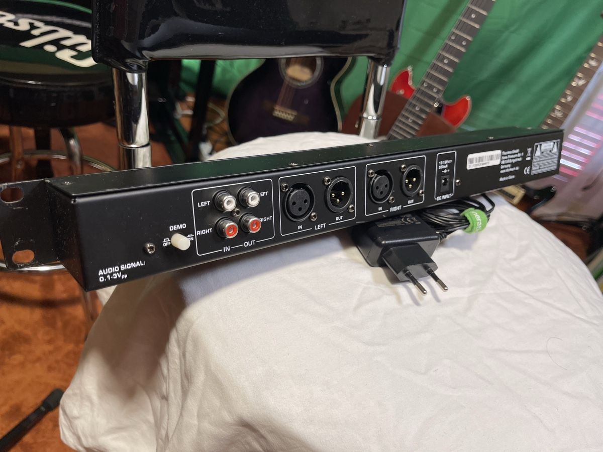 Console di mixaggio: DB Meter the.t.racks Gerät 19zoll 1HE – Usato da Eriz venduto da qot 1