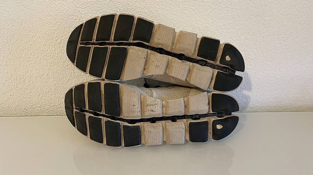 Scarpe da uomo: On Cloud Schuh in Grösse 42.5 – Usato da Jona venduto da Peterli_14 2