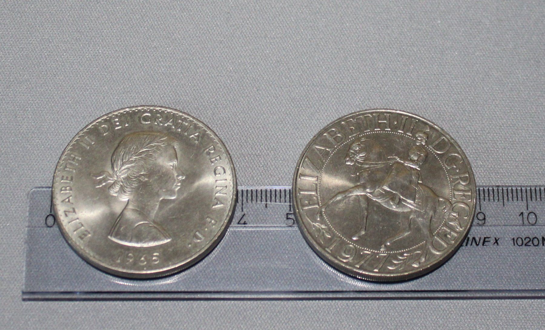 Tutti le monete: Div. Münzen usw. Dollar Pesos Pound  ...... – Usato da Istighofen venduto da muech40 7