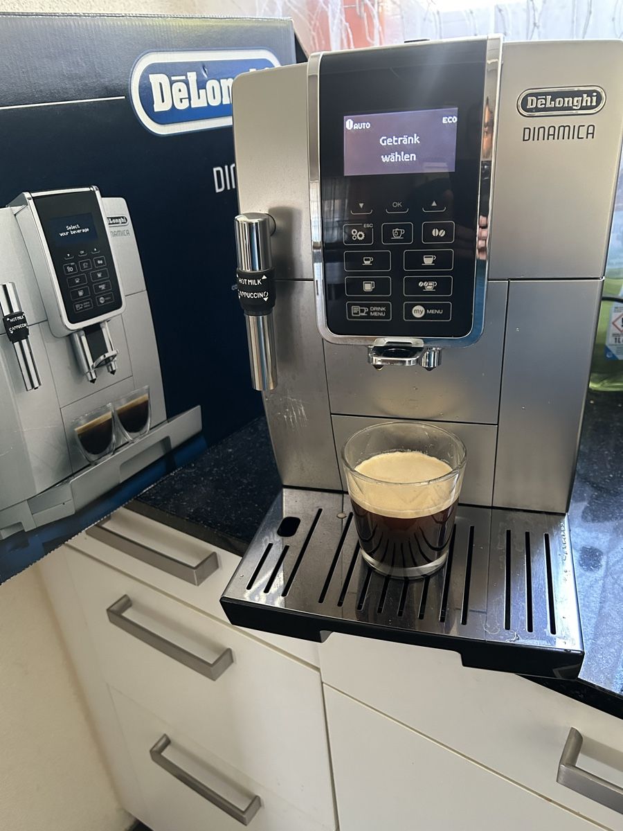 De'Longhi Machines à café & Machines à expresso: Delonghi Dinamica – D'occasion à Egerkingen par G1970B