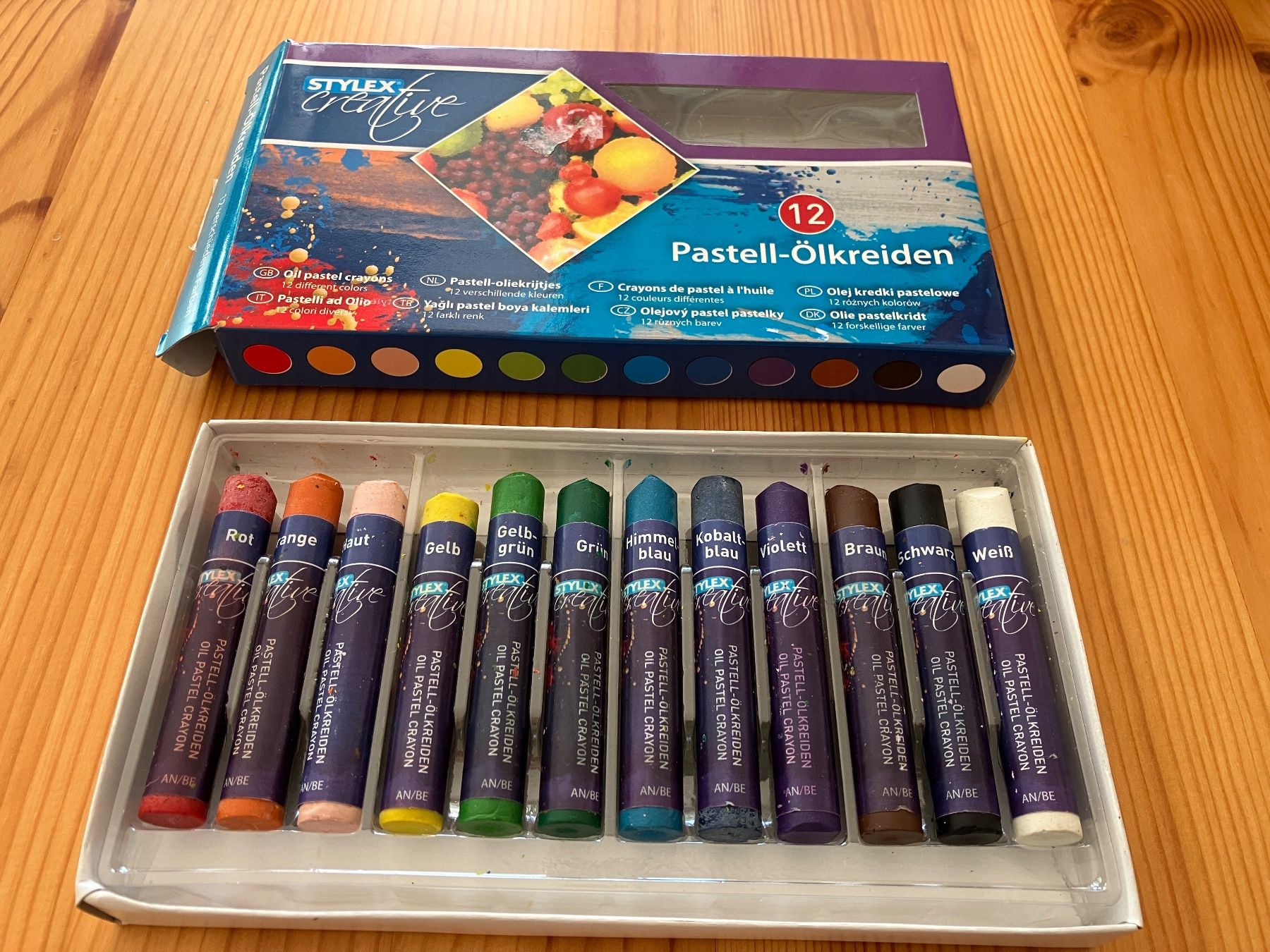 Colori: Bundle: Farbstifte, Malfarben, Neocolor und Stempel – Nuovo (secondo la descrizione) da Goldau venduto da daytona82 1