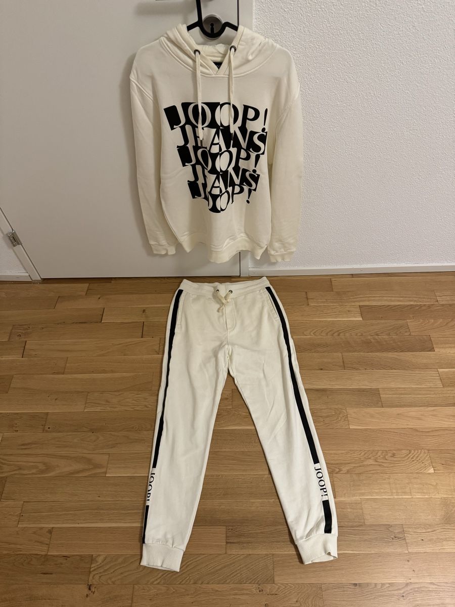 Completi: Joop Hellbeige Tracksuit, gr.M – Usato da Zug venduto da pav_q5f7 5
